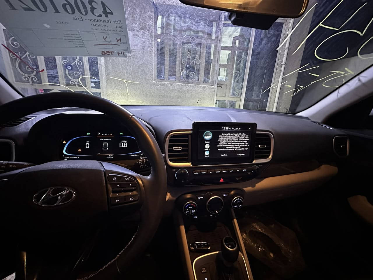 السلام عليكم للبيع فينو موديل 24 بدون رقم قماره بيضة تدفئة كشنات لد امامي خلفي بصمة تشغيل عن بعد كاملة مكملة ماشية 12 بيه بنيد مبدل ودعامية نفس اللون 
مكانه حلة السعر 123 بيه مجال بسيط 
***********
