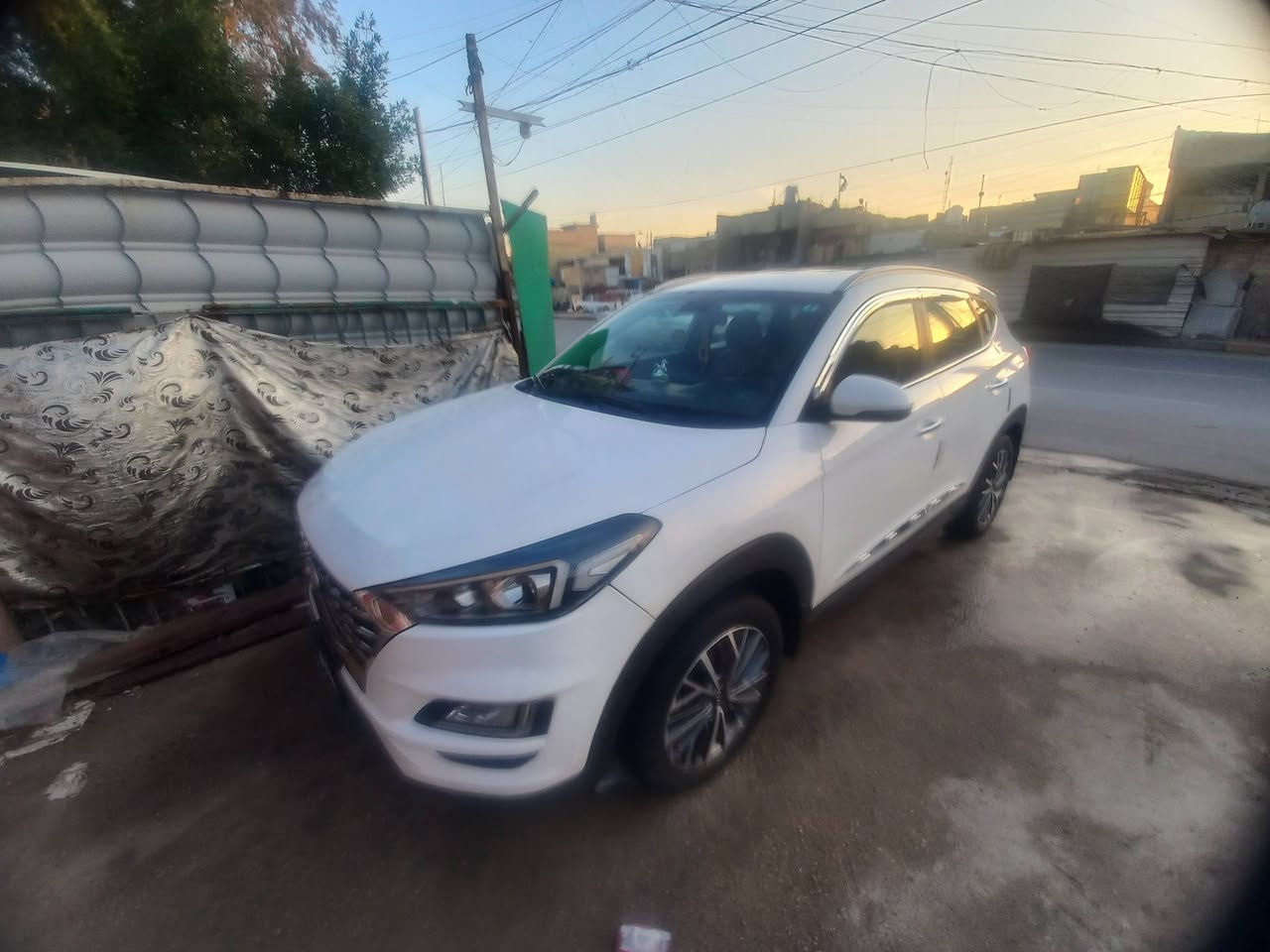 السلام عليكم توسان خليجيه شركه القاصد باسمي ماشي 94 سعر 180 ***********
