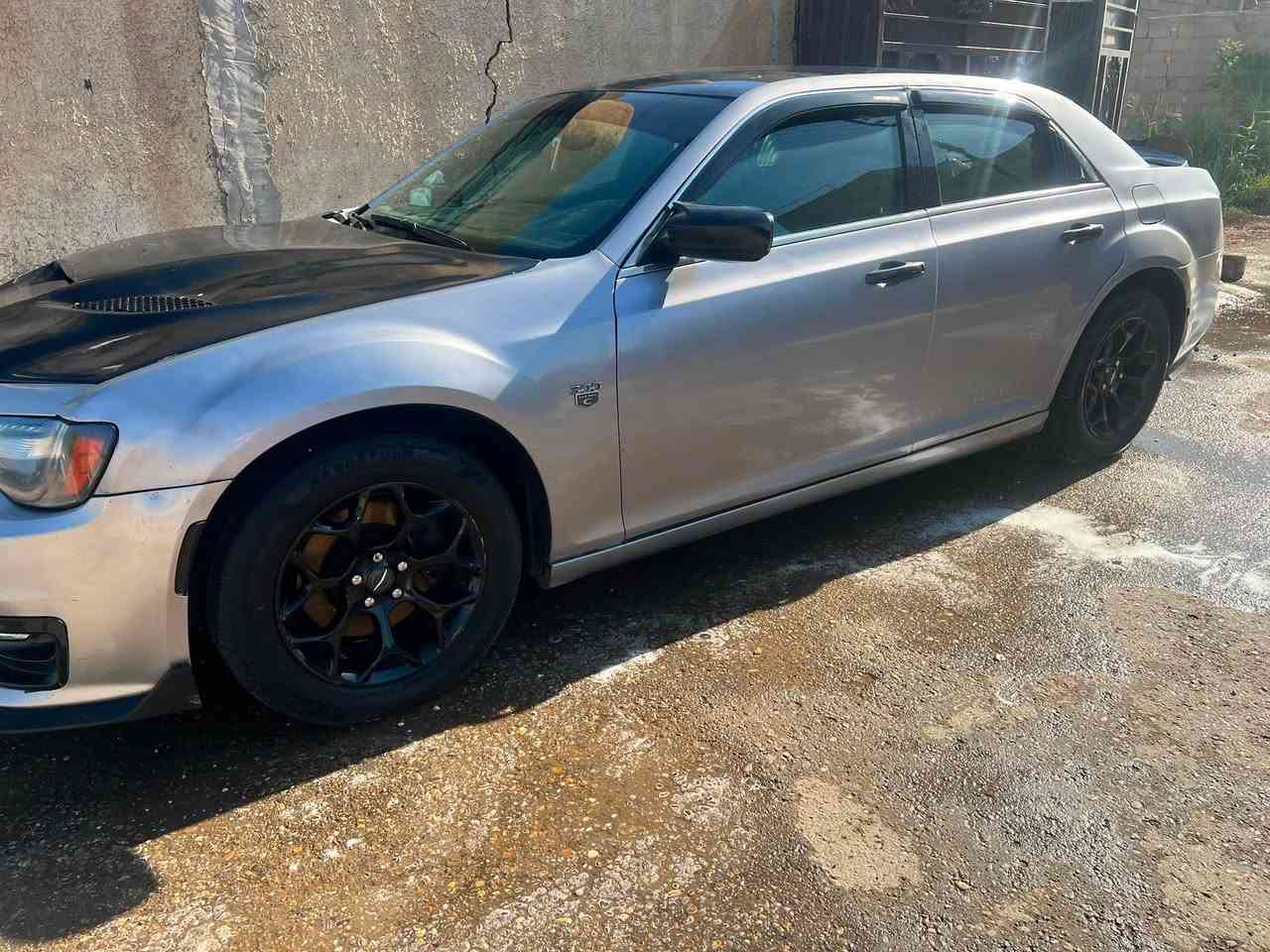 سلام عليكم عندي وباما موديل 14 بغداد بسمي محرك كير  اكسل حديد سياره بيه مكانات صبغ أبي  خزام سعر 145 وبيه مجال ***********
