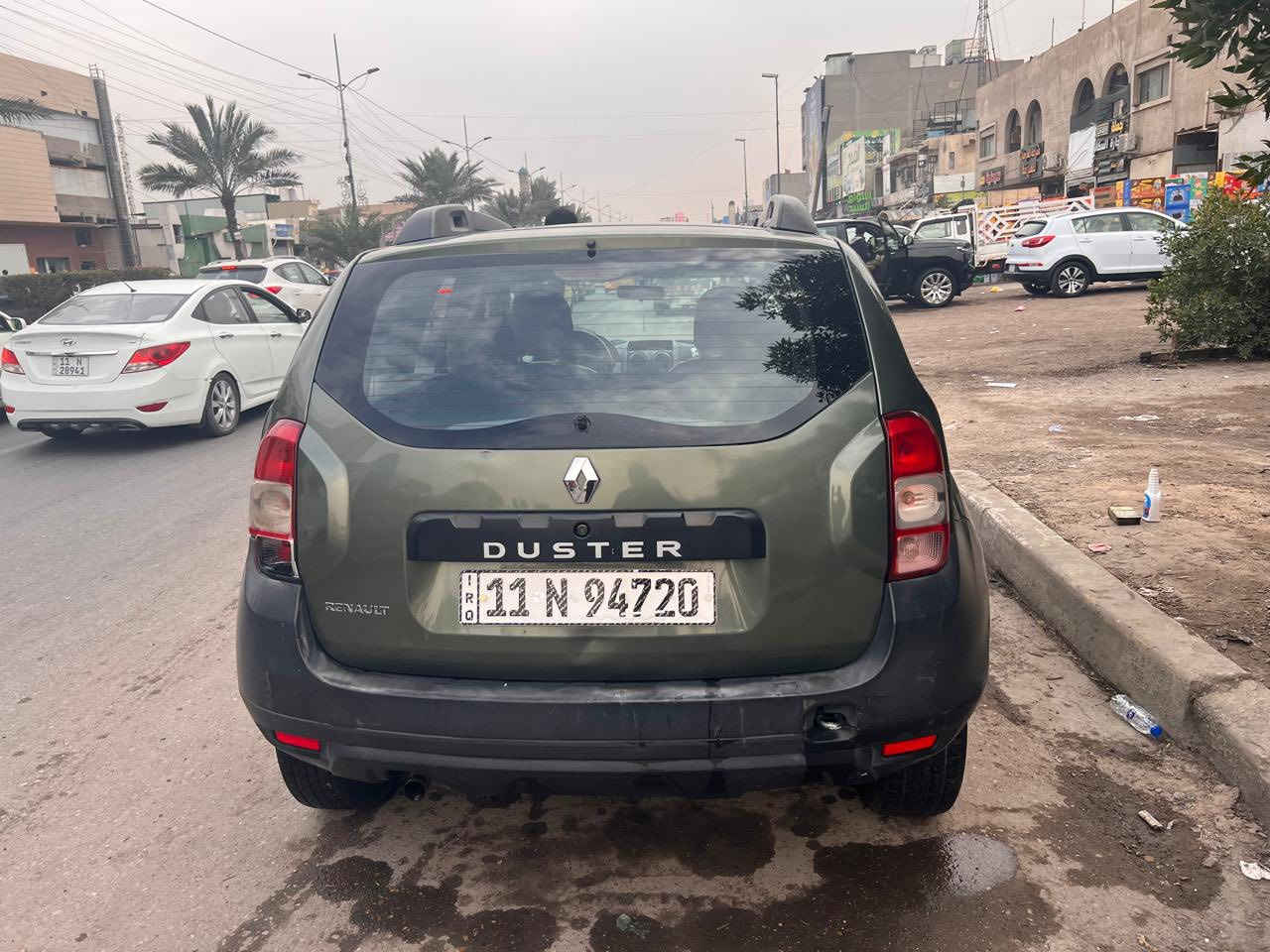 سلام عليكم
رينو دايستر 
مديل 2016 
كير جديد من الشركه 
بدون صبغ 
بيها ملاحظات صغيره 
السعر  85 وبيها مجال
 للاتصال  /  ***********
