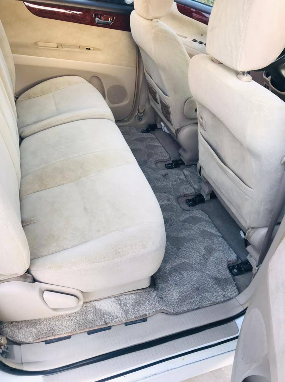 السلام عليكم أبصم للبيع موديل 2001  تحويل مباشر مكفوله ضربه وصبغ واصوليات وعيب شرعي السعر 117 بيه مجالل ***********
***********
