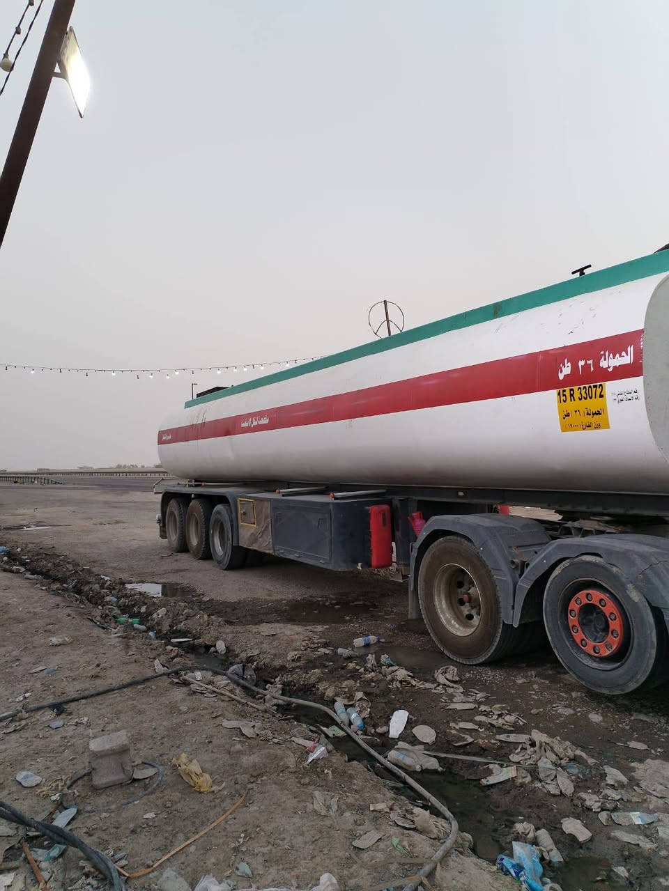 سكانيا موديل95 سنكل امامي بلادي دوار مكينه سته تبريد بلادي شغال دوشمه جديده قماره بلاديه بدون صبغ مكيله كامله  منضومه تسخين رقم انبار نكليزي بسمي موافقات بكل المحاور مكلف بلنشر ***********
