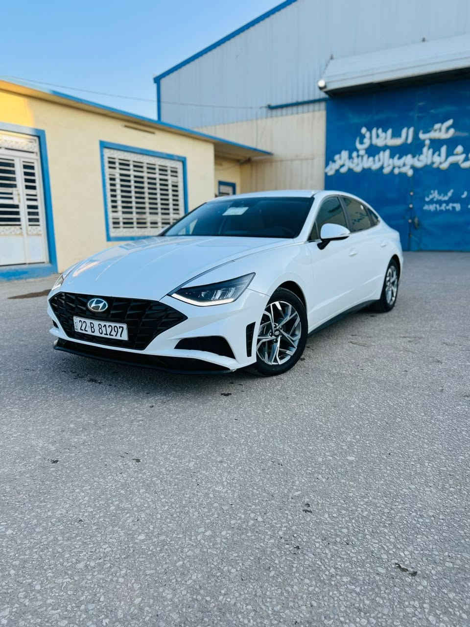 سوناتا. 2022.     فول  الفول.          رقم. اربيل الجديد. 

مكينة. 2500.   وضع شركة.    ماشية.   40.   

مواصفات. فول الفول.   

بصمة.   تشغيل عن بعد.    رادارت جانبية.      شاشة عرض. 

كامرة خلفية.     تحديد مسارات.        لدات امامية خلفية. 

تحكمات جهتين.     ثلاث انضمة قيادة.       قيادة ذاتية.    اوتو هولد.   

اربع بصمات     كشافات زنون.   لد. نهاري.     لدات خلفية.   

وباقي المواصفات معروفة. 

صور الحادث. مرفق.  مع الصور. 

للبيع او المراوس.  السعر. 182.   بيها مجال.  للاتصال.  

***********.
