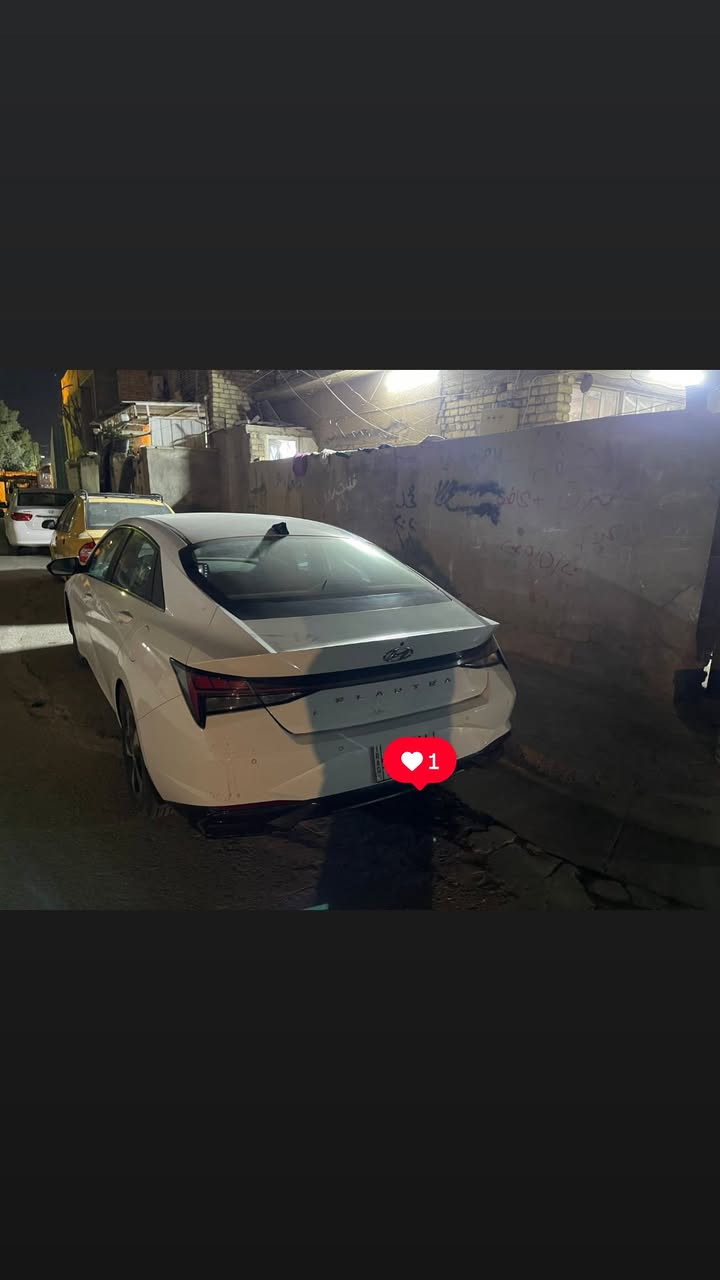 سياره مطلوبه الى مصرف صناعي باقي عليها سنتين ونص تقريبا 
رقم بغداد 
سياره ١٦٠٠ 
كلين سياره خليجيه 
واني صاحب. السنويه ستقطاع مباشر 
وتساب ***********
