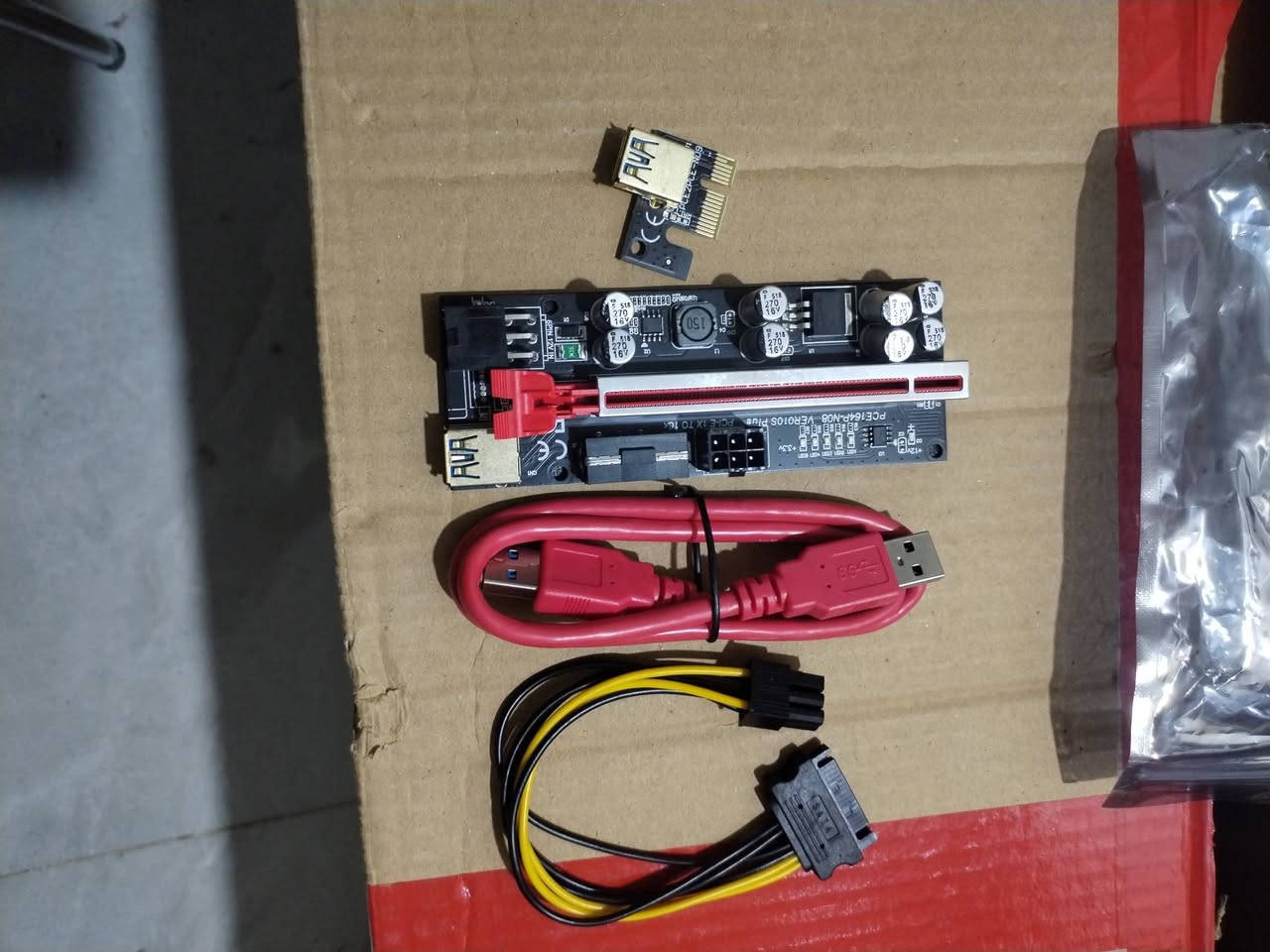 للبيع PCIe USB 3.0 Riser Card (وصلة كرت شاشة) جديد
جديد وغير مستخدم.
كامل الملحقات (كيبل USB 3.0 + كيبل طاقة + بطاقة PCIe).
مناسب لأجهزة التعدين وتشغيل كروت الشاشة.
الحالة: جديد خلي سعرك وبلعافيه متوفر خدمت توصيل جميع المحافظات *********** مامتواجد عل فيس
