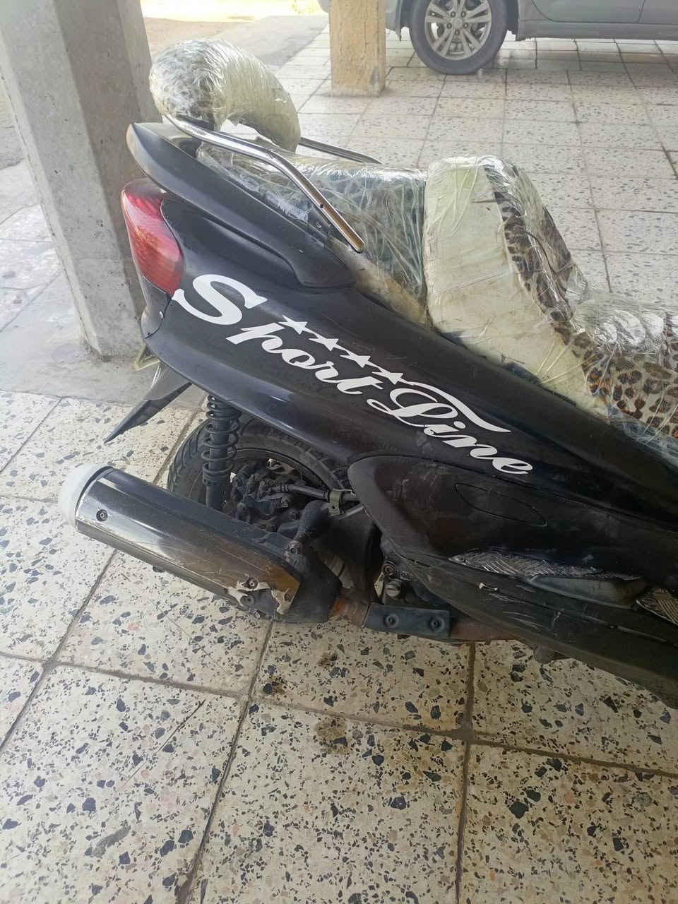 سلام عليكم شباب دراجه مااجسته للبيع فول كلشي بيه فول وكلشي بيه شغال مااخليت مكان ماارحت بيه ها أوراقه كامله  السعر 600وبيه مجال للطيبين ***********بيه واتساب
