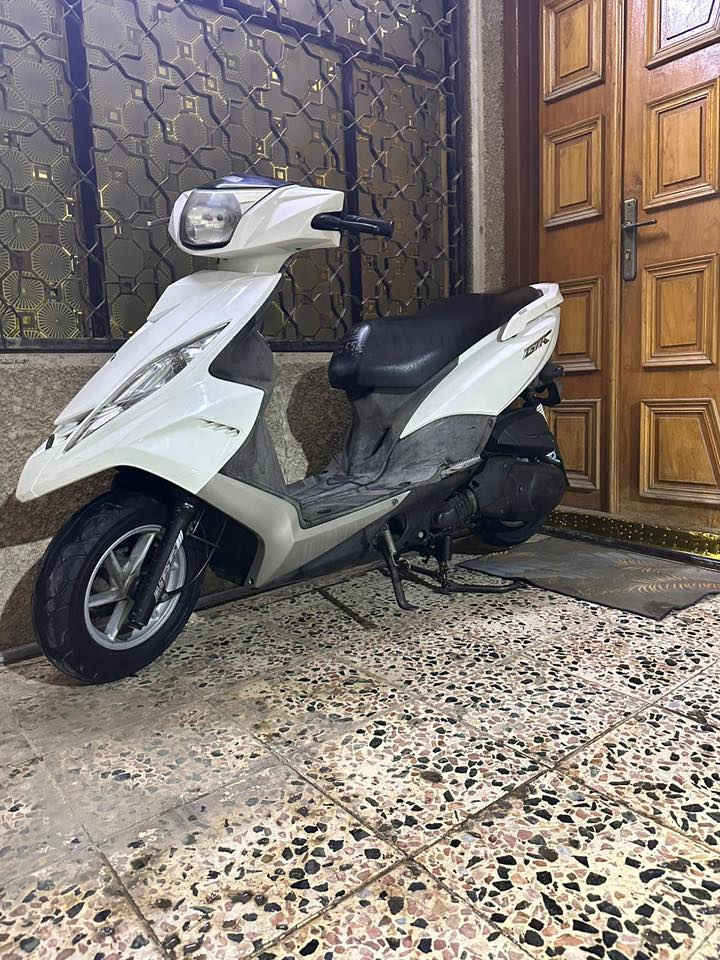 جي تي ار ابيض دراجه منزلها رمبه جديده مثل الصور جيب فيتر وفحص بغداد الشعب السعر1250 اتصال فقط ***********
