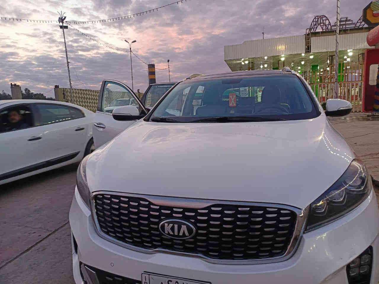 السلام عليكم اخوان
سورنتو خليج ٢٠١٩ شكل ٢٠٢٠ فول مواصفات بونوراما ٣ قطع تبريد كشافات حساسات محرك و كير كفاله عامه تبريد تدفئه ويه الاسويج ترايك وين ما يعجبك رقمها بغداد 

بيها بارد اربع اصابع جاملغ الخلفي من جهه السائق
السعر ٢٧٠
موقعها ناحيه الرشيد 

***********
