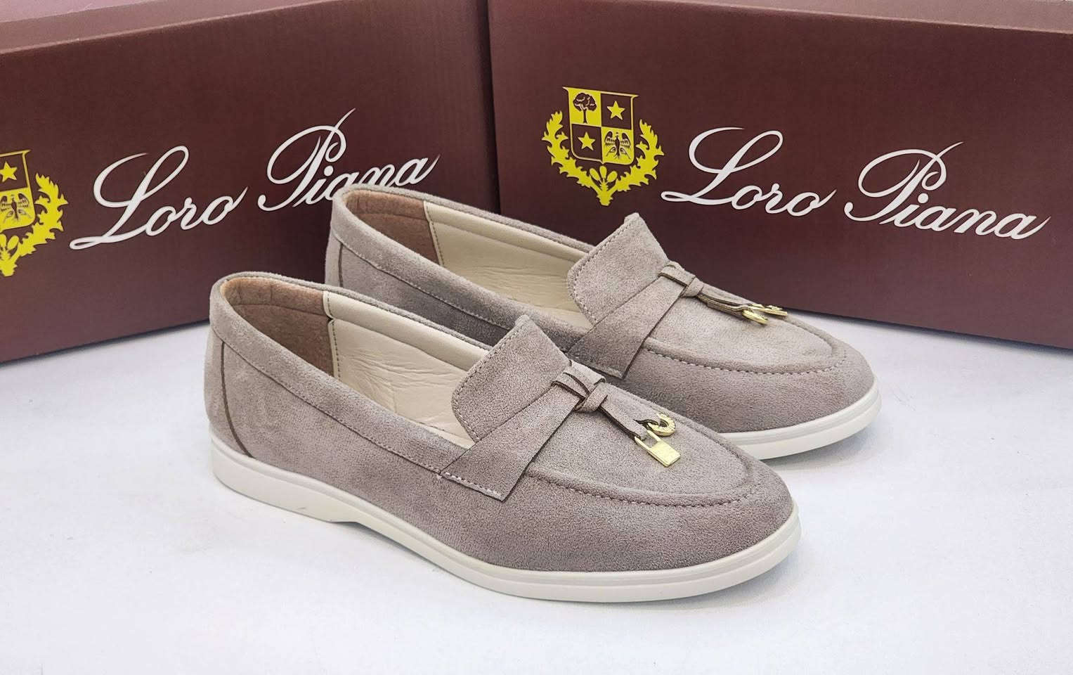 #الفراشةللاحذية 
لكثرة طلبية وفرنالكم من جديد 
حذاء #لوربيانو ماركة تركي 
داخل جلد خارج شامؤي 
متوفر جملة ومفرد 
قياسات 37_41
عنوان المحل طوز خورماتو سوق جمهورية مقابل صياغة شيرزاد جاف 
للحجز مراسلة صفحة او واتساب 
***********
يوجد توصيل للجميع محافظات
