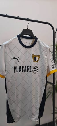 ملابس رياضية • جلاتين تايلندي • توصيل مجاني