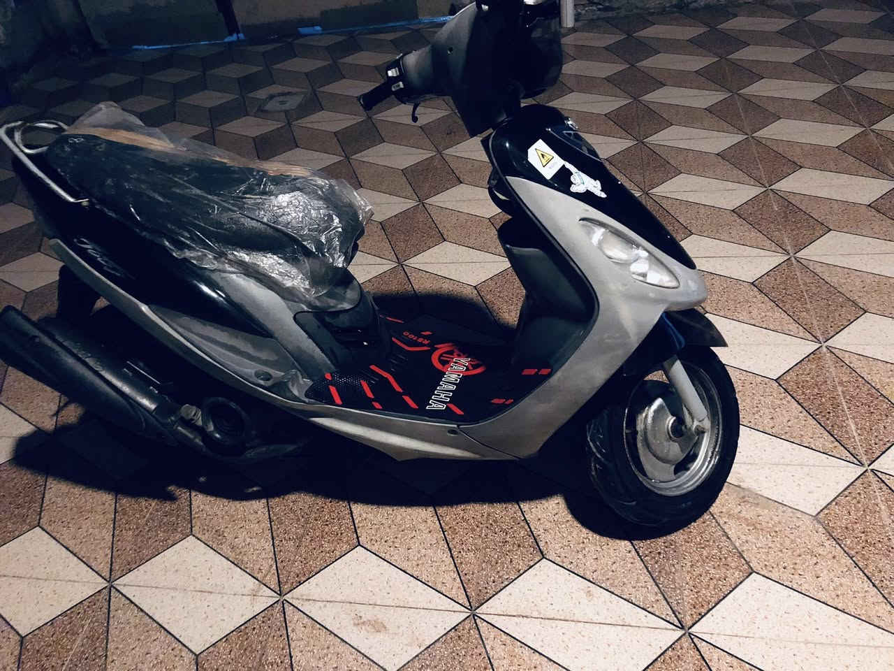 ماكس منغولي شبح على وضع البالة مكينه كفالة شلعة كهربائيات كاملة مزودة صالنصة رياضي FM  السعر ٥٥٠ وبيه مجال العنوان حلة حي الطيارة *********** متواجد واتساب
