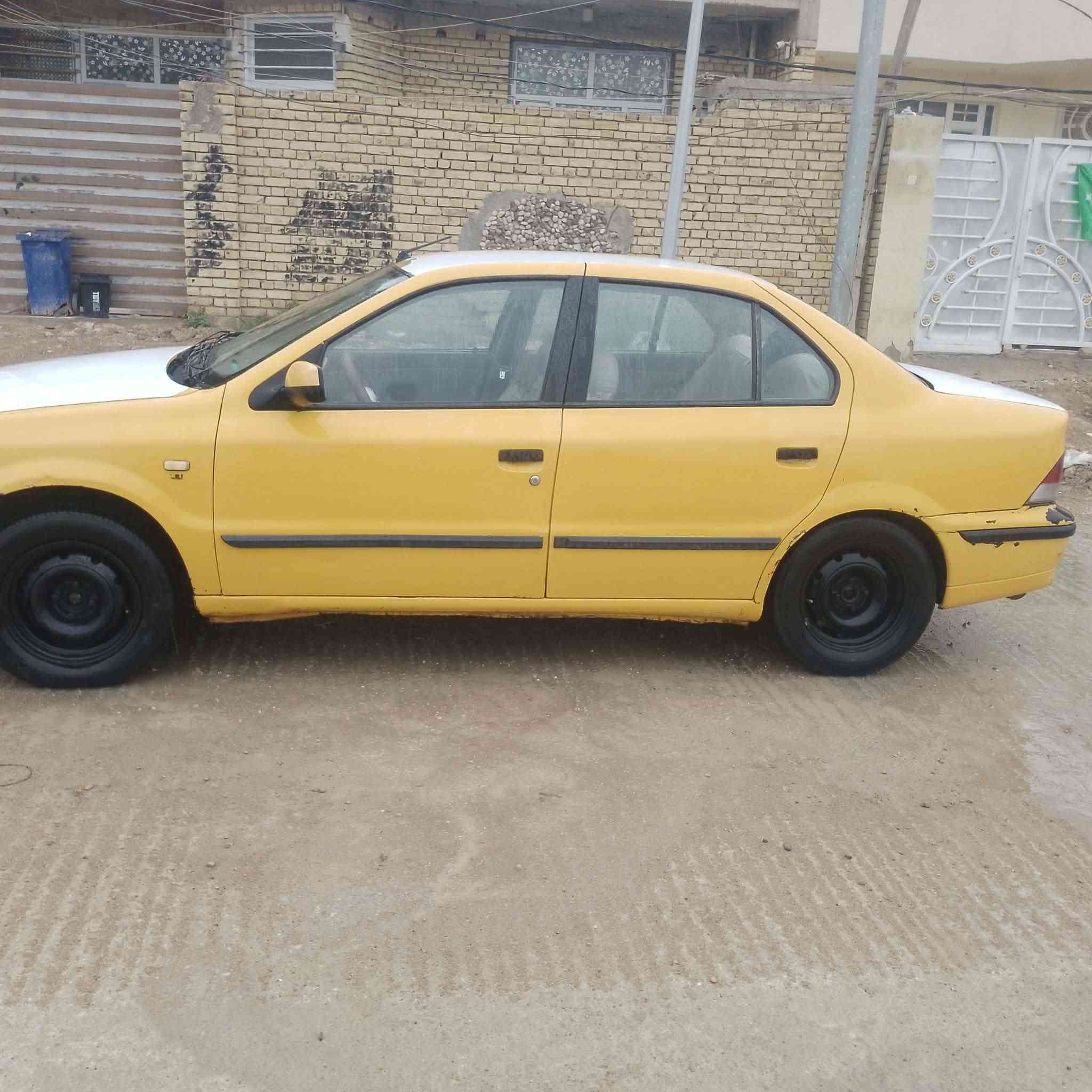 سمند ٢٠١١ تحويل مباشر سنويه جديده كير ومحرك وتبريد وكشر مكفوله كفاله عامه من صبغ وضربه تخم تاير باتري جديد خير من الله سعره ٣٨ وبيه مجال مكاني كوت ***********
