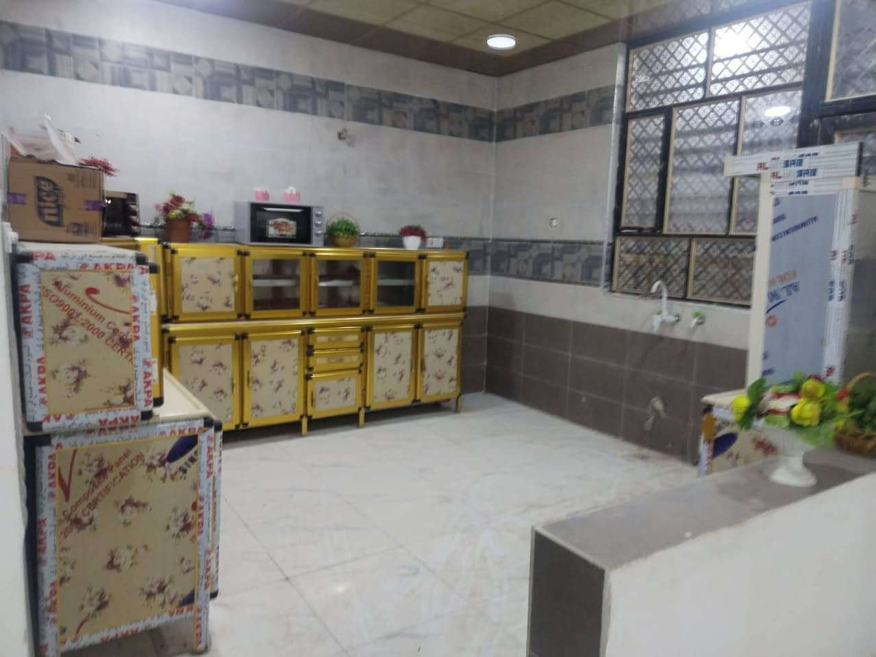 السلام عليكم بيت البيع التنومه منطقه الصالحيه قريب على شارع الغدير مساحه البيت ٢٠٠ استفسار اتصل على هذا الرقم *********** @إشارة
