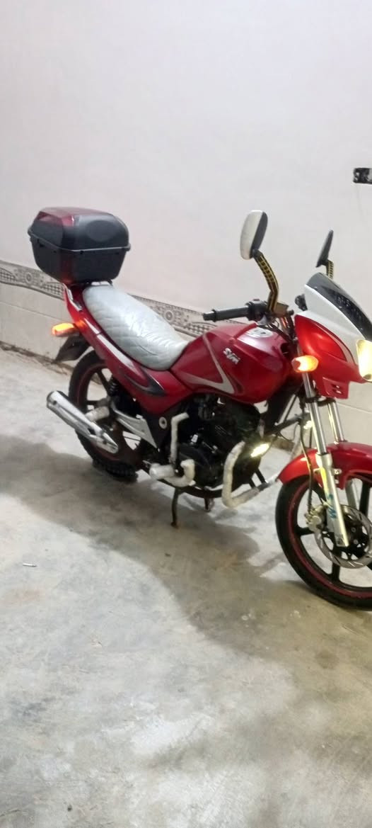 ماطور سايم للبيع موديل 2017 اوراق كامله العنوان الرمادي جزيرت البذياب سعر 800 ومراوس بسايم اكتروني ***********
