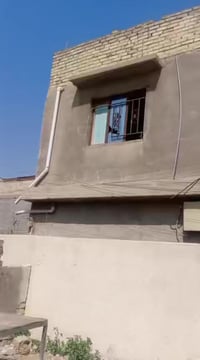 دار للبيع بسعربلاش  33.مليون يصير مشتملات اثنين واجهه 10مترونزال 7ونص ...