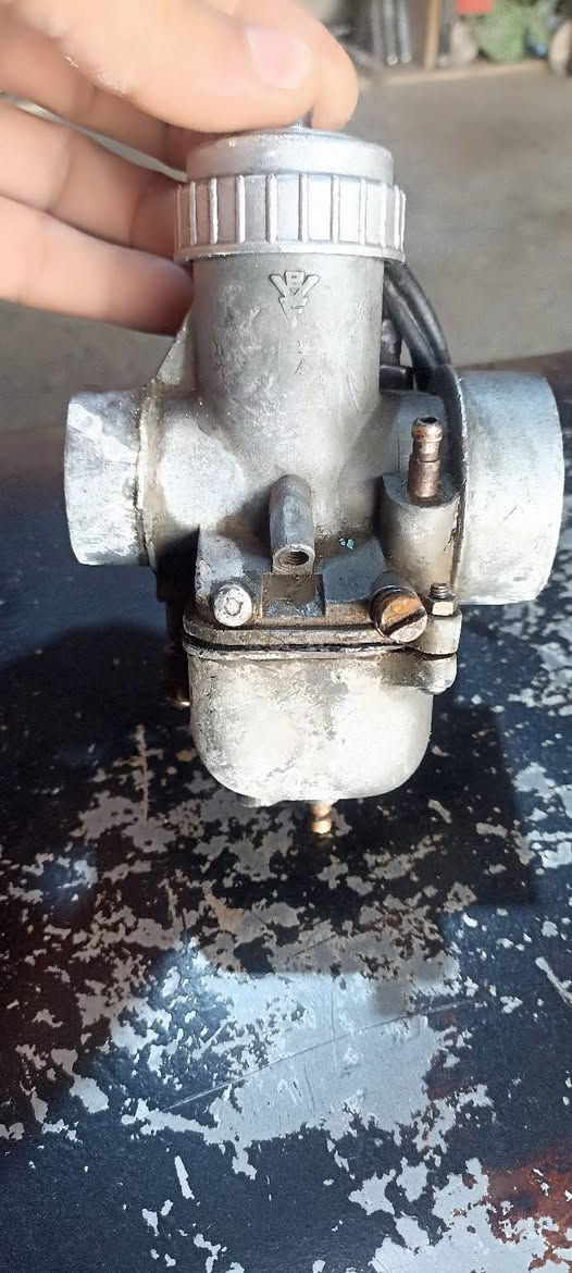 السلام عليكم وين ديسك تركي بنقص اربع سيام صينيه عدله بوربرينات دك حصر كابريتر الماني شغاله ونظيفه منزل لها بوشه بيها نقص برقي سلولي ابيحن شلع سعرهن 120 العنوان الانبار الفلوجه *********** بي واتساب
