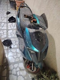 للبيع كوم حديد قيم واخذ 07742426697 الدراجه اذا جيبله باتري شغاله تمشي