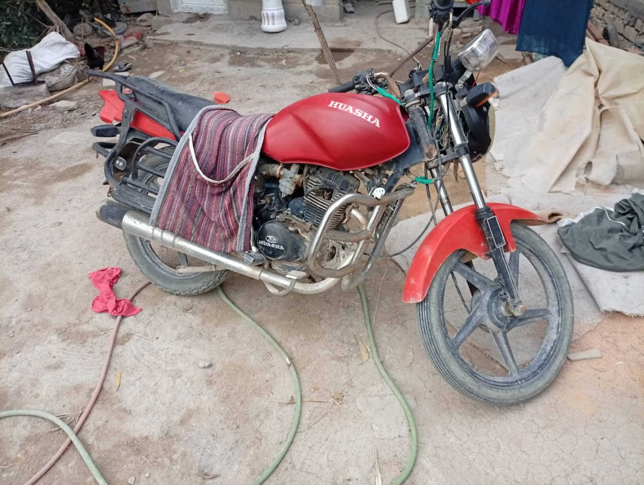 سلام عليكم دراجه صولي كهربائيات كله شغال  بس تريد ترتيب شويه ب250 وبيها مجال قليل مكان مسيب طريق ابو جاسم (ع)***********
