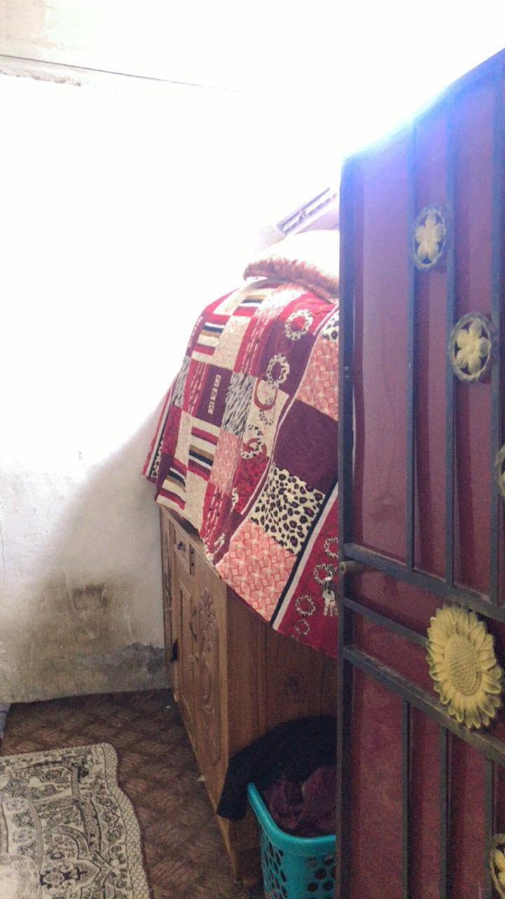 بيت للبيع تجاوز العنوان البصره قرب سوك البصره ومستشفى الجمهوري
البيت بيه ديوانيه وغرفه ومطبخ وصحيات وبيه كراج مال سياره البيت كله سيراميك والسكف سندويج البيت سعره 8بيه مجال 
الاستفسار الاتصال ***********
