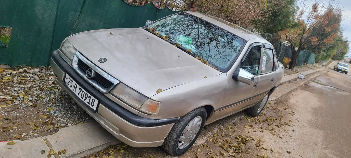 ئۆپل ڤیکترا مەکینە ٢٠ مۆدێل ٩٢ 
کۆبۆن بەنزینی هەیە سعر ٣٠ گەڵا 
شوێن چەمچەمال شمشمل, السليمانية


**إذا كنت صاحب هذا الإعلان وتريد حذفه لأي سبب، رجاءا أرسل رسالة إلى الدعم الفني**