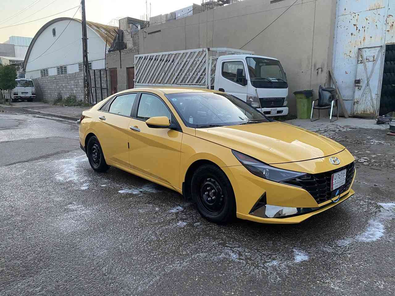 السلام عليكم 
الانتراوارد أمريكي موديل 23
ماشية 51
مكينة 2000دوش
سيارة ليبل واحد
مواصفات نص فول
نضام سبورت
رادارات بالمري 
كامره دواره 
تشغيل عن بعد
بصمتين
 رادار أمامي خلفي 
دوشمه عام 
تخم تاير جديد
ملاحظة (خشم جاملغ خشم بنيد بدون دواخل يعني لاشاصي  ولا للغد بيها شويه كرده بتكمه )السعر 160وبيها مجال 
اتصال ***********
