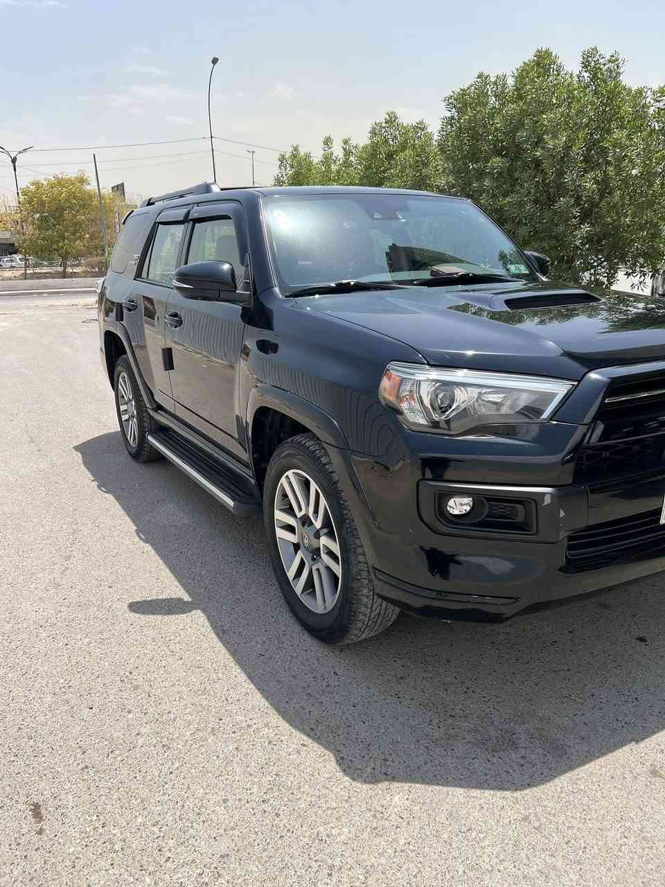 Toyota 4Runner TRD Sport – 2022

رقم بغداد – وارد أمريكي
(ضرر الجاملغ الخلفي موضح بالصور)

الماشي: 84 ألف كم فقط

الحالة:
جيدة جداً – بدون أي نقص – مغلفة PPF لحماية الطلاء

المواصفات:
• محرك 6 سلندر V6 سعة 4000 سي سي
• نظام دفع رباعي 4x4
• بصمة أبواب وتشغيل
• شاشة كبيرة + كاميرا 360
• كاميرا خلفية
• شاشات خلفية للركاب
• كاميرا تسجيل أمامية وخلفية
• داخلية لون أسود
• رادار أمامي وخلفي
• كشنات كهربائية مكسوة بالجلد
• مثبت سرعة
• تحكم من المقود
• إطارات حجم 20 إنش
• ويل كب + دواسات TRD
• 5 مقاعد

السعر: 31,500 دولار

الموقع: بغداد – زيونة
رقم الهاتف: ***********
