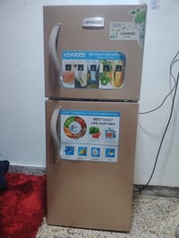 ثلاجه لبيع ما صارله شهرين من اشتريته رقم واتساب واتصال 07877543123