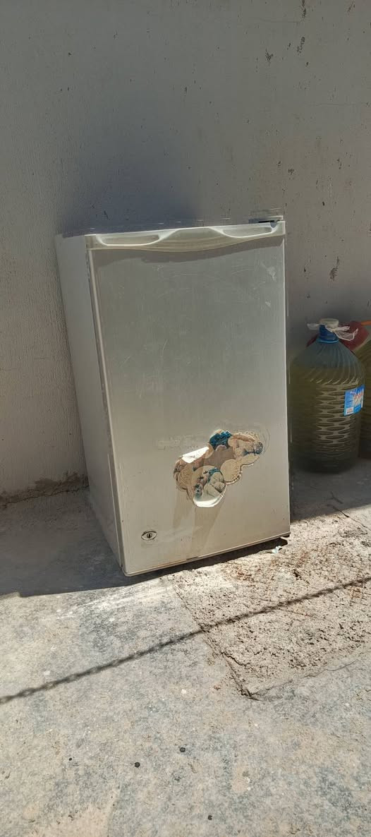 سلام عليكم ثلاجه وكاروكه للبيع الثلاجه يحتاج غاز قفل 25  كاروكه  30قفل كاروكه بعده جديد


**إذا كنت صاحب هذا الإعلان وتريد حذفه لأي سبب، رجاءا أرسل رسالة إلى الدعم الفني**