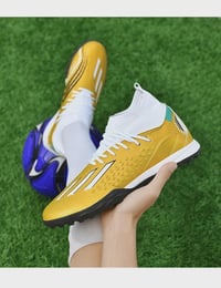 حذاء رياضي • مقاس ٤٢ • ما مستخدم