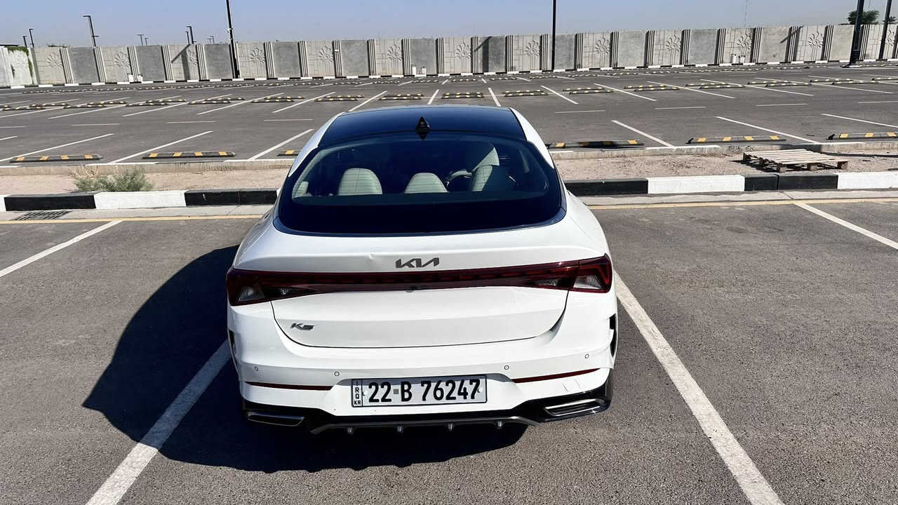 السلام عليكم
k5 
موديل 2022
السعر 20500$
فول مواصفات اربيل باسمي
مكان السيارة بغداد حي الاعلام 
رقم الهاتف ***********
