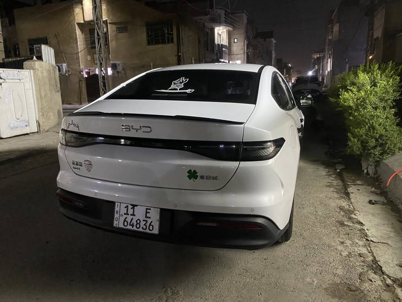 سلام وعليكم بيوايدي سيل 5 ماشيه7500 السياره كفاله عامه بسمي مكاني البياع او الكراده  السعر5000 .20  وبيه مجال***********
