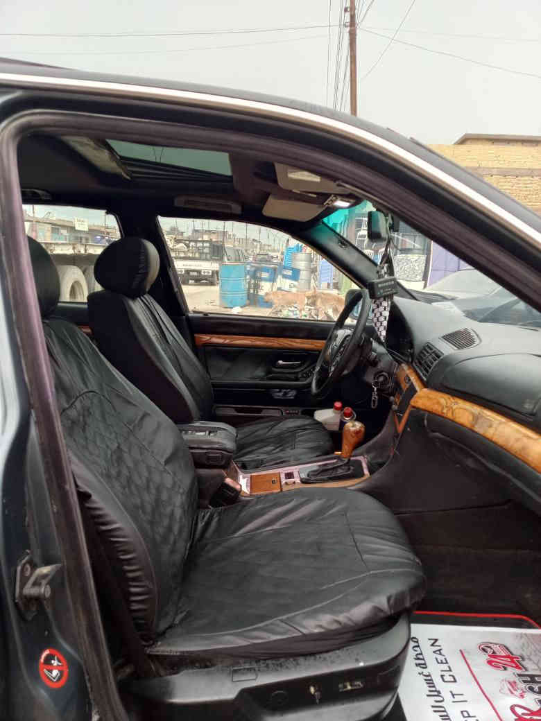 بي ام خفاش موديل 98 مشروع وطني 8سلندر مكينه وكير خير من الله كهربائيات حداديه صدر سياره كامله وكلش نظيفه وشكلها احلى من الصور  مكاني بغداد سعرها 74 وبيها مجال حك الجيه 
رقمي للتواصل بي واتساب *********** بغداد, العراق
