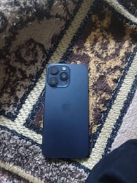 آيفون ١٥ برو ماكس • بطارية ٨٧٪ • شرق اوسط