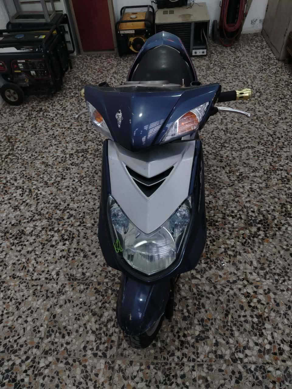 سلام عليكم دراجه سكنس فحل نوزل دراجه بلاديه شلعه معدل خير من الله كهربائيات كلهه شغاله ختم واحد دراجه تواصل *********** مكاني بغداد الشعب
