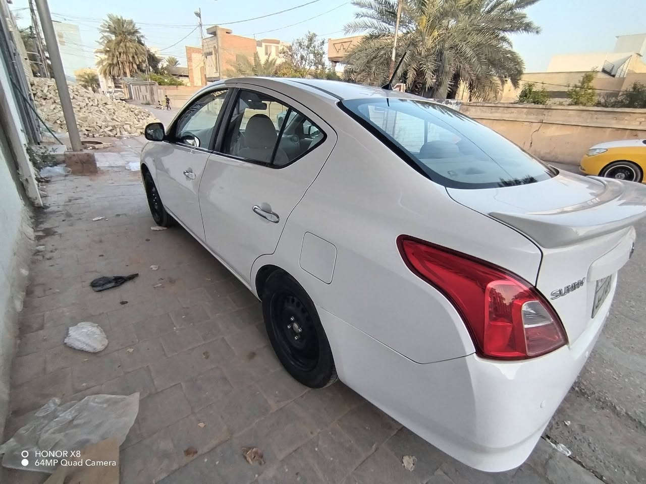 نيسان صني هندي⭕ اصلي اصلي..للبيع او المراوس..   مواصفات خليجيه موديل ⭕2021 ⭕ابو البليته الزركه
الداخل بيجي  السياره  على وضع الشركه...مكفوله كفاله عامه..  فقط ⭕بارد بل بنيد قليل جدن تجي وتشوفه وطخه بلباب مال السايق هم بصيطه وافحص وين متريد⭕ مكينه وگير جدد السياره جاهزه ما بيهه اي عطل او خلل حداديه جديده ماشيه ⭕60000 ⭕
السعر⭕121 ⭕ورقه وبيهه مجال للشراي 
ما متواجد بلفيس ⭕ وشرط الفحص السياره قطرت صبغ ما بيهه ⭕
للستفسار ***********
نيسان صني هندي⭕ اصلي اصلي..للبيع او المراوس..   مواصفات خليجيه موديل ⭕2021 ⭕ابو البليته الزركه
