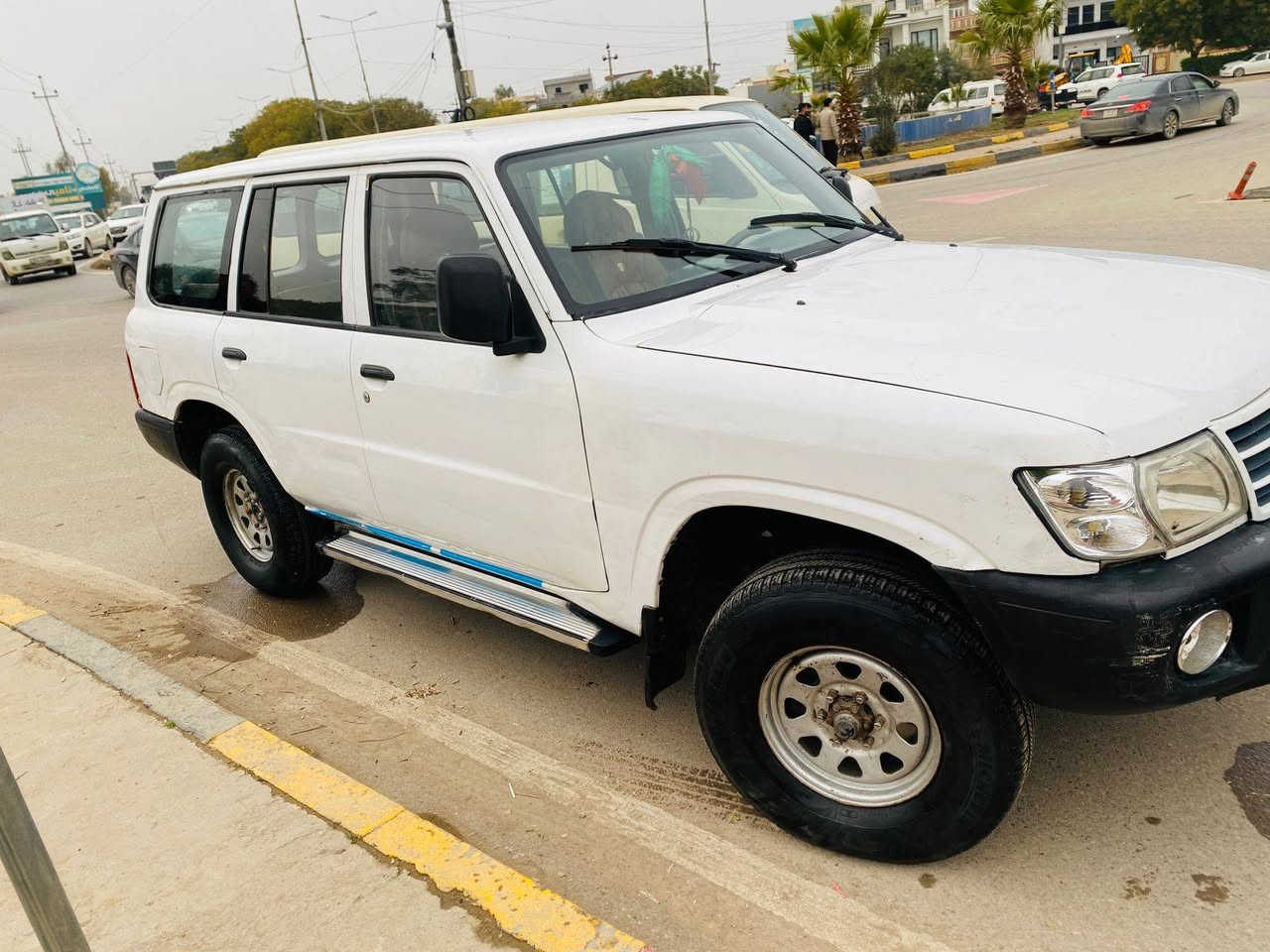 السلام عليكم اخوان باترول 2001 رقم اربيل رقم دولي ثاني يوم التحويل باسمنا مكينه كير لوكير شرط البدي شوف العين والتايرات نص عمر موجوده في بغداد السعر 90 ورقة للتواصل هذا رقم صاحبها يوسف ***********
