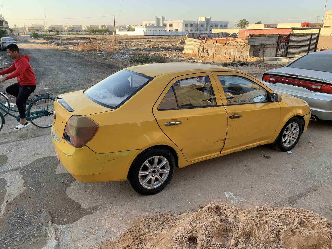 السلام عليكم جيلي ام كي ٢٠١٠
محرك كورلا شد جديد قبل اسبوع كير عادي مشط وباور جدد حداديه ٧٠ ٪؜كهربائيات شغاله جام كهرباء كله شغال سنويه نافذه ب٢٠١٦ وعليها هيئه ٤٠٠ الف  السعر ((((٢٢ )))وقابل للتفاوض على موضوع الهيئه والسنويه 
مشتريها من المالك مباشر وموجود مالكها ويريد مداور 
مكان السياره الحله شارع ٨٠ مال كربلاء 
***********
