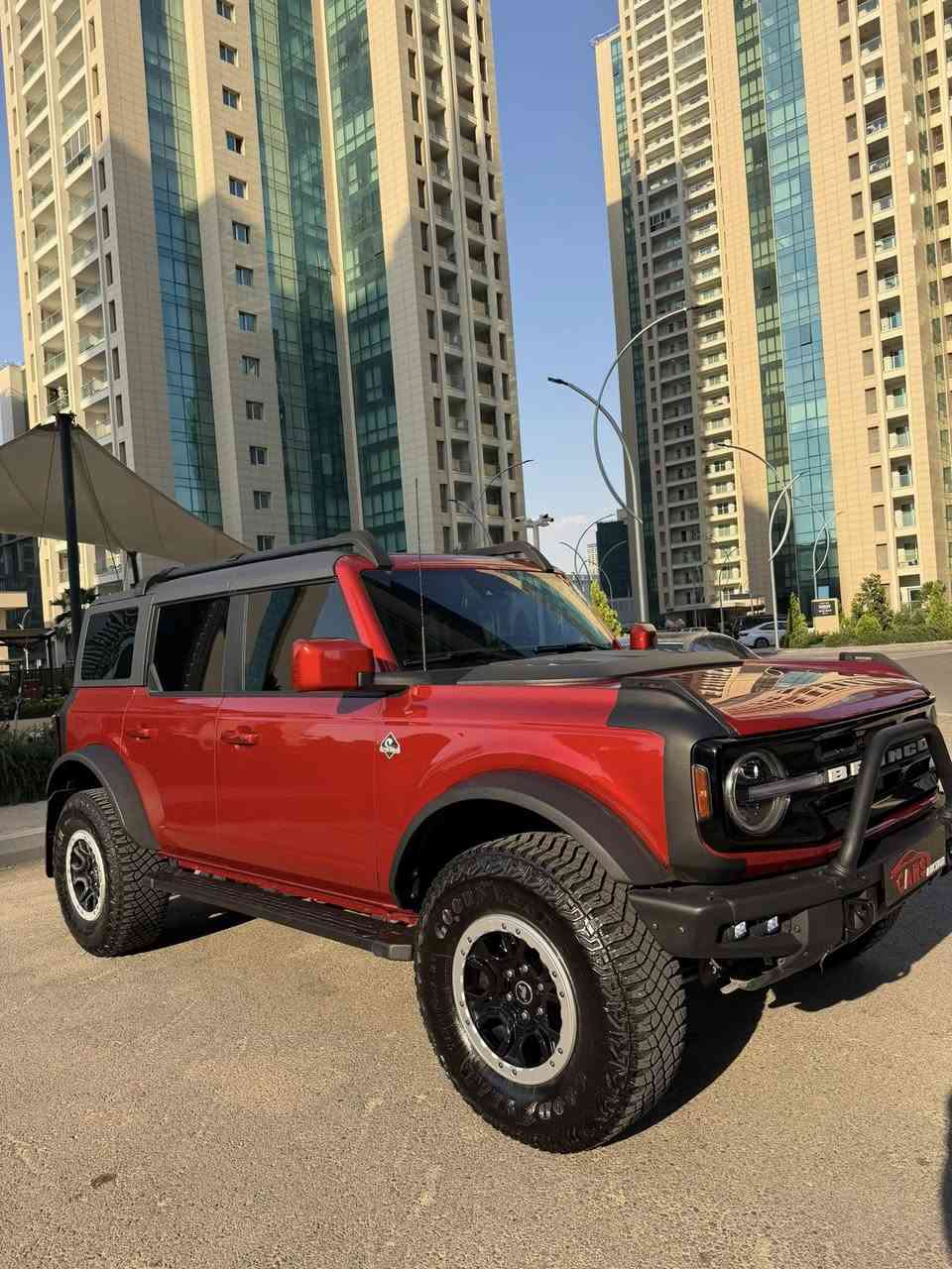 MODEL: 2024 
CYLINDER:V6-2.7L TWIN Turbo 4*4
COLOR: ORANGE 
MILE:13,000
IMPORT COUNTRY: USA
DAMAGE: NO PAINT 
FORE MORE INFORMATION 
0750 81 81 81 1
0777 435 30 83
————————————————————————
فورد برونكو أوتر بانكس 
السنه:2024
اللون : برتقالي
المسافه المقطوعه :13,000مايل
الضرر: بدون صبغ
حجم المحرك :6 سلندر .2.7توين توربو4*4
مصدر السياره :امريكا 
المواصفات معروفه OUTER Banks تجي من الفائات العاليه بلمواضفات 5 دكم -بالاضافه الى شاشه كبيره-كشنات تدفئة -سقف بلاستيكً  قابل للفك-كاميره خلفيه- رادار امامي -جانبي-السياره علوضعيتها من امريكا بدون اي اضافات - الضرر السياره مكفوله كفاله عامه  من الصبغ  ومن تبديل  القطع فقط تعديل صغير pdr
السياره متواجده في اربيل رقم كاتي بعدها تترقم شمالي 
اي استفسار 
0750 81 81 811
0777 435 30 83
