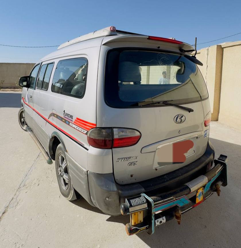 السلام عليكم
استاركس ٢٠٠٧ مفتوح كير عادي محرك بي نفخه رقم احمر 
السعر ٦٠ وبي مجال
عنوان السياره البصره  ابي الخصيب 
***********
