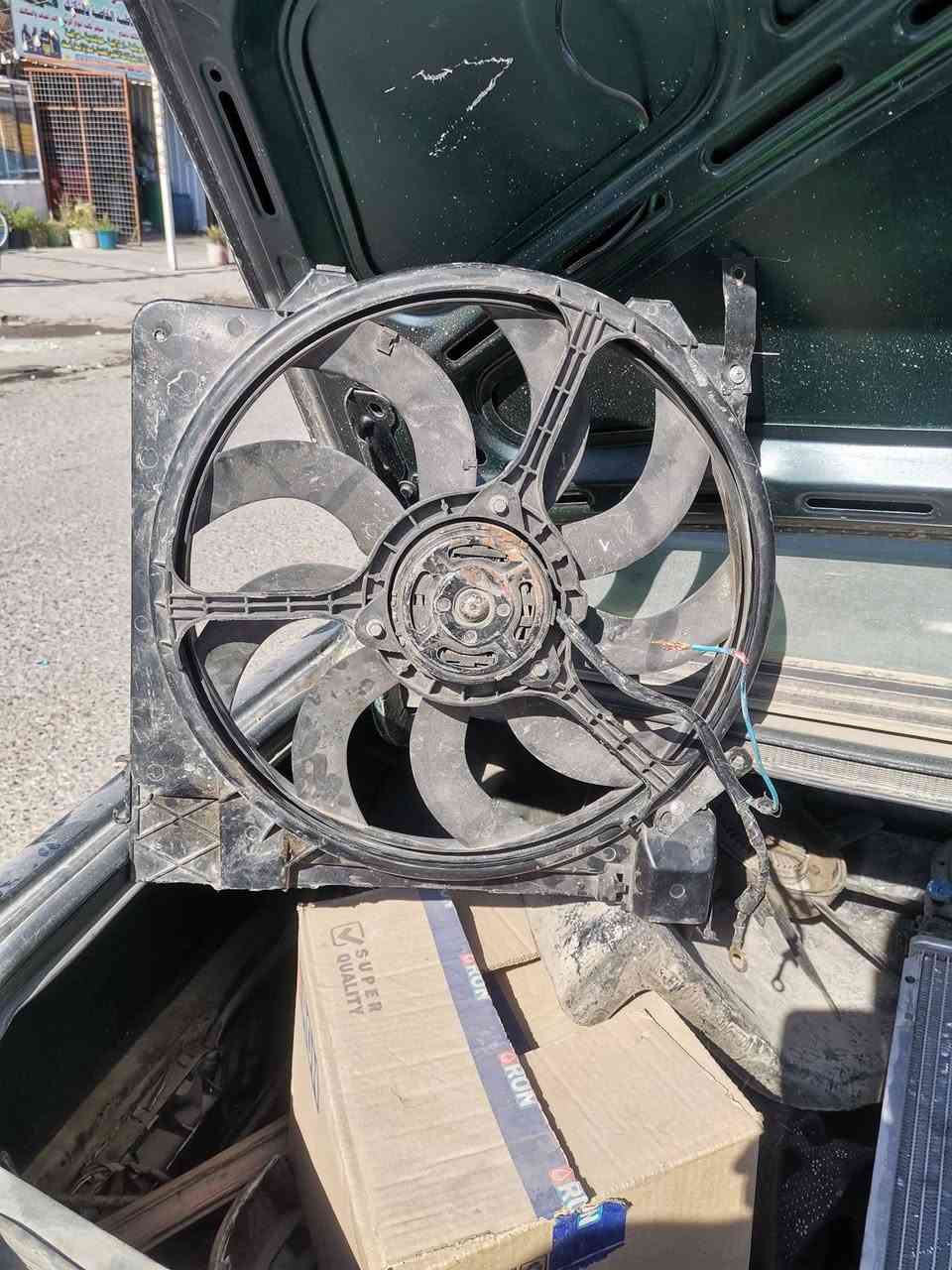 السلام عليكم شباب عندي غراض زعرة للبيع
كلج مروحة و الريشة 4 براغي 50 الف
مروحة كهرباء مني كوبر 25 الف
جاملغ امامي يمين 50 الف
سلكتر زعرة اوتو 50  الف
مكاني بغداد البياع توصيل ماكو


**إذا كنت صاحب هذا الإعلان وتريد حذفه لأي سبب، رجاءا أرسل رسالة إلى الدعم الفني**