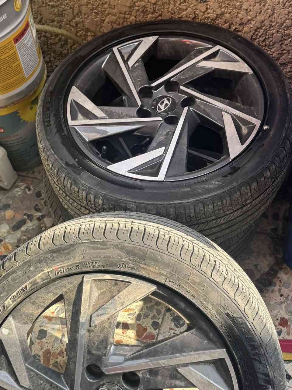 تايرات اويالة انترة الصيني تاير ويل حجم 17 بس جداد مكان بغداد كمالية***********
