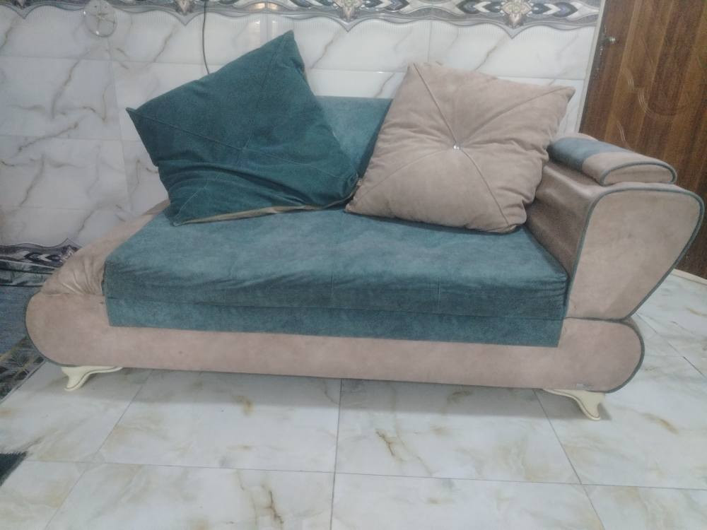 تخم ديوان 5 قطع 10 نفرات سعره 190 طباخ ٤ عيون شغال عل فحص سعره 90 مكانهن نجف حي ميسان مقابيل العسكري *********** النجف, العراق
