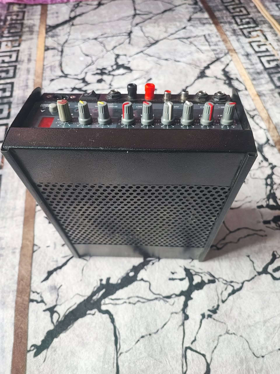 جهاز ملايه شغاب صوت عالي وصافي اكو مشكله بالصدا السعر 50 الف موجود توصيل


**إذا كنت صاحب هذا الإعلان وتريد حذفه لأي سبب، رجاءا أرسل رسالة إلى الدعم الفني**