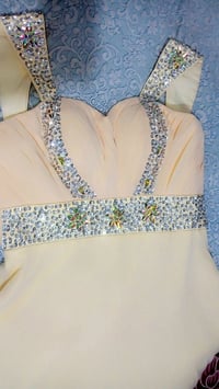 فستان كلوش • وزن ٧٠-٩٠ • جديد