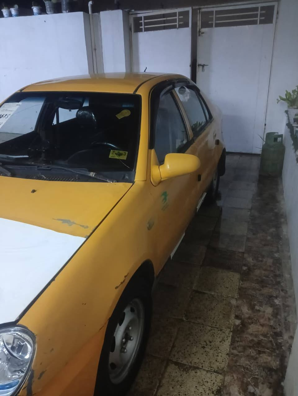 سيكي 2012رقم بغداد انكليزي سيارة جاهزة محرك كير طخم  تايرات وايرمنية كله جاهزة هيئة تاخذها صفر تحويل مباشر من الشرعي والوكيل بالموصل مراوس بتوماتيك خصوصي تكسي يرهم كلايزر نظيف يرهم ***********
***********
موصل قادسية الثانية موصل, نينوى
