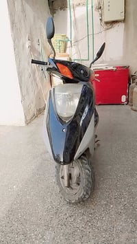 بريز • نضيفه • طارق وسط