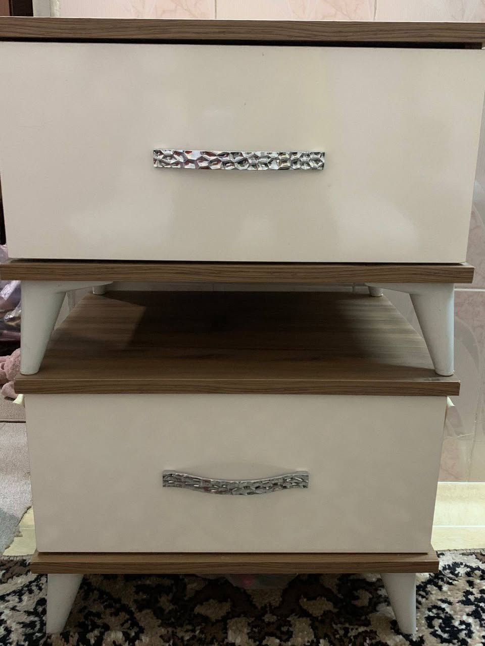 ٣٠٠هەزار و مەعامەلە. 
***********
