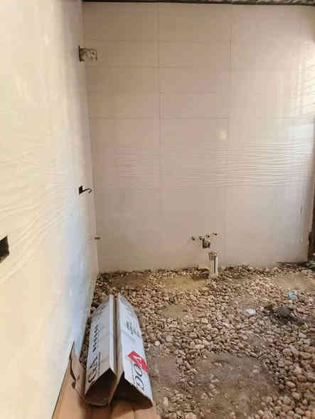 السلام عليكم يعلن مكتب البارون للعقار 
           بيت للبيع طابو زراعي 
         »»»»»»»»»»»»»»»»» 
بيت للبيع طابو زراعي سند25 المساحة 100متر
البيت طابق واحد ☝البيت قيد انشاء ♥
الواجة////5متر // والنزال20 متر خريط حلوه
البيت تسليم مباشر مكان سكني خدمات كاملة 
البيت شارع شريفة الجديد لي يربط بين 80و100
خلف مول نون سعره مناسب ومكان حلو 
البيت غرفه نوم وحده مطبخ صاله كندور 
صحيات خارجيه وداخليه 
سعر البيت ///75مليون وبيه مجال 
ليحب يراجع المكتب البارون للعقار 
استفسار مكتب ///***********
واتساب المكتب //***********
جاسم البارون //***********
جاسم البارون لتصوير ولترويج كافة العقارات
