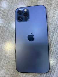 ايفون 12 برو دبل خط 128g  نضافه 100‎%‎ مابي ولا شخط  فقط جهاز بدون ملح...