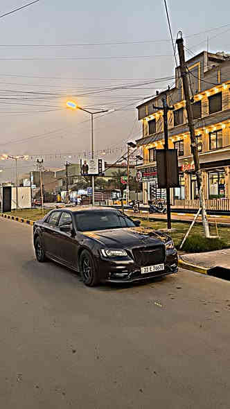 رايسلر S300 V8 5.7 موديل 2020سياره بيه مكانات بارد داير السياره والجاملغ الخلفي صبغ السياره و السياره بدون ايرباك عليه اضافه منضومه غاز  تفول 10 الاف تفتر العراق والسياره عليه سستم كزوز بورلا سعره1200 دولار وعليه ويل ويلد وتاير 12 طبقه اكسترا درايف سرعه 360 مصار شهر من شديتهن عليه برمجه طلقات وبرمجه مراوح وبيه مروحه SRT دبل مروحه عليه سلف SRT سياره انطيك بيه تراي من زاخو للفاو شرط السياره مكانه بغداد الغزاليه الرقم *********** السعر 270 وبيه مجال للطيبين
